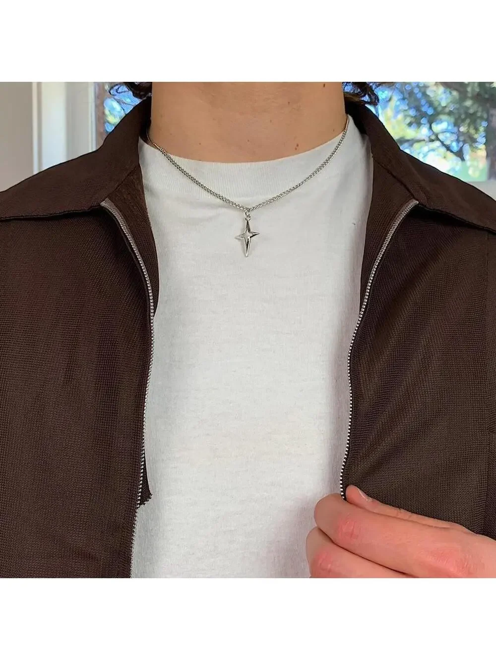 Y2k 2000s Cyber grunge silver star opium necklace. Cool simple design. Chain is